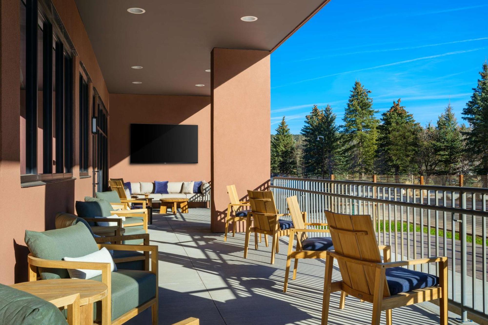 The Hoffmann Hotel Basalt Aspen Tapestry Collection Hilton מראה חיצוני תמונה